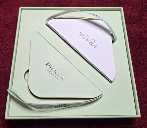 Prada ornamenti natale - natale, carta